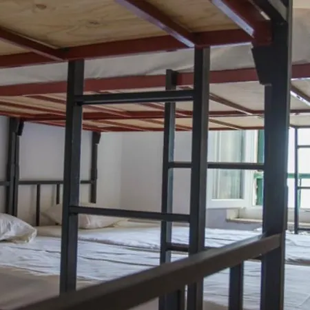 Hostal Mountain Hut Putalj