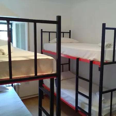 Hostal Mountain Hut Putalj *