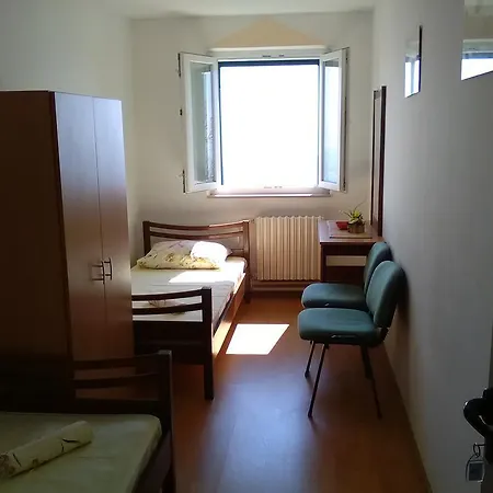 Mountain Hut Putalj Kaštela