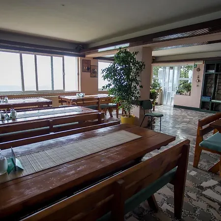 Mountain Hut Putalj Hostal